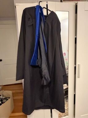 Yale Doctoral Graduation Gown and Hood 6'0"-6'2"